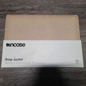 Incase Gold Snap Jacket for 13"